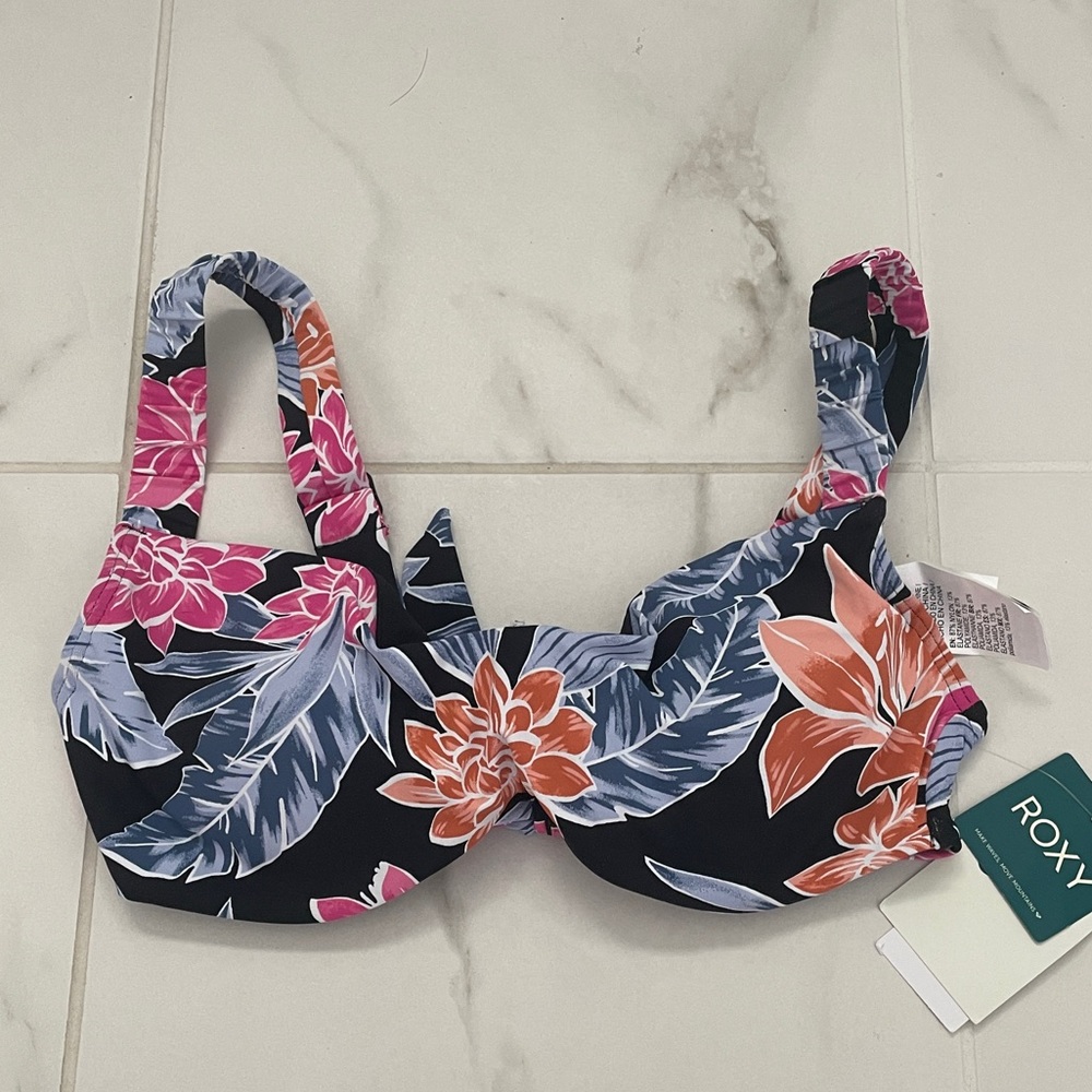 Roxy Tropical Bikini Top🌺